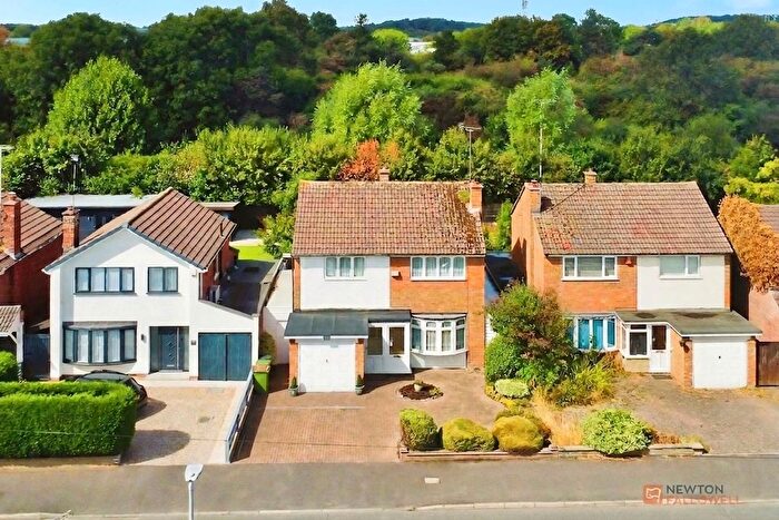 4 Bedroom Detached House For Sale In Lubbesthorpe Road, Leicester, LE3