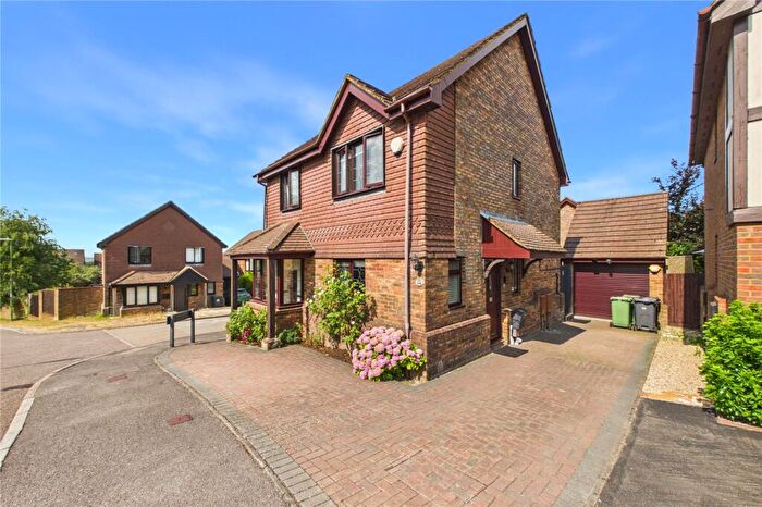 4 Bedroom Detached House For Sale In Heritage Park, Basingstoke, Hampshire, RG22