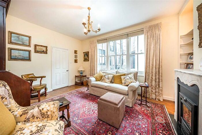 4 Bedroom Property To Rent In Osten Mews, South Kensington, SW7