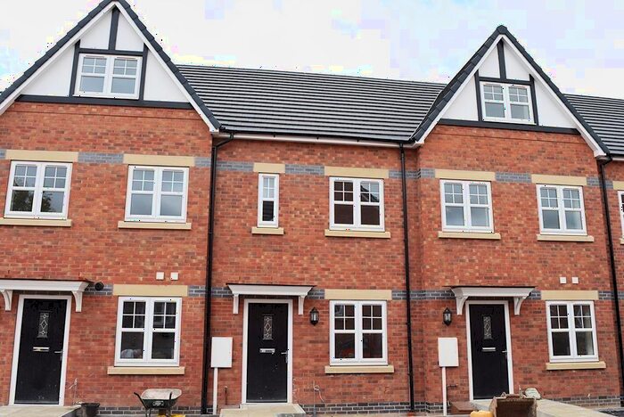 2 Bedroom Town House To Rent In Hatton Mews, Spondon, Derby, Derbyshire, DE21