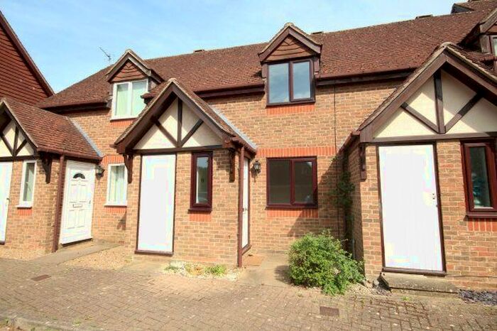 1 Bedroom Property To Rent In Byron Close, Horsham, RH12