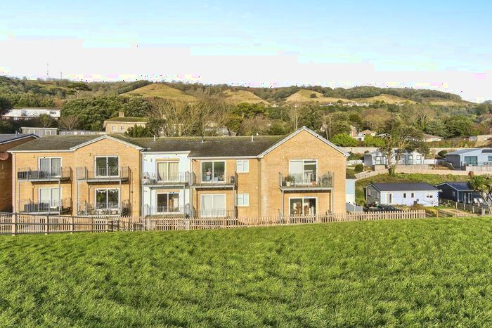 2 Bedroom Apartment To Rent In Shore Road, Bonchurch, PO38