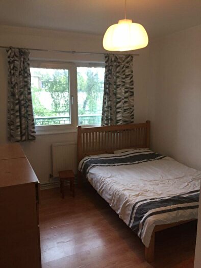 3 Bedroom Flat To Rent In Bedroom Flat, Jocelin House – Islington, N1