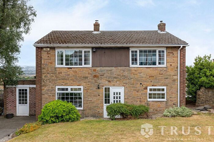 4 Bedroom Detached House For Sale In Cresswell Lane, Dewsbury, WF13