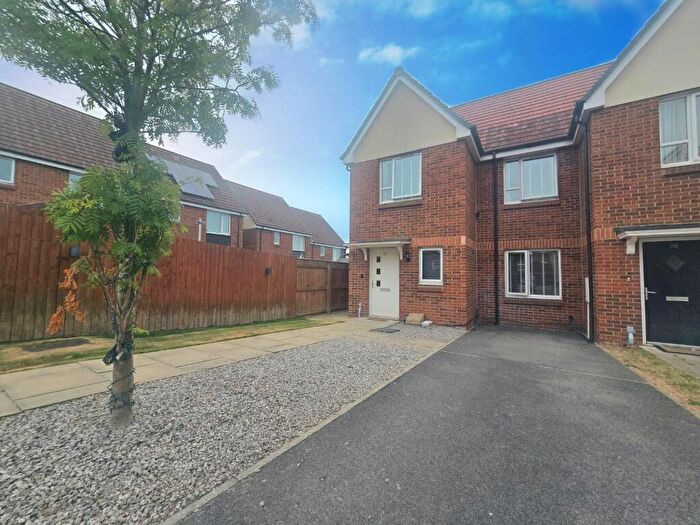 3 Bedroom Semi Detached House For Sale In Poppy Close, Darlington, DL1