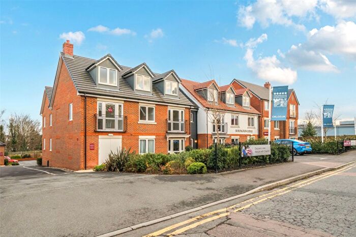 1 Bedroom Flat For Sale In Birchwood Park Avenue, Swanley, Kent, BR8