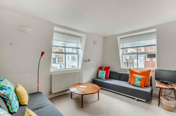 1 Bedroom Flat For Sale In Red Lion Street, Bloomsbury, London, WC1R