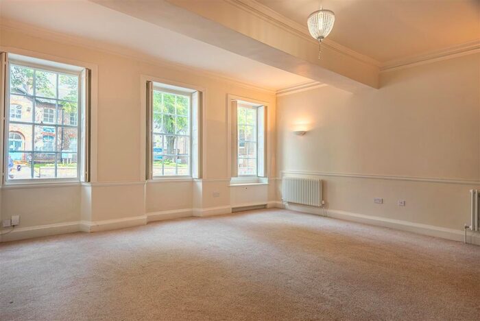 2 Bedroom Flat To Rent In Monkgate, York, YO31