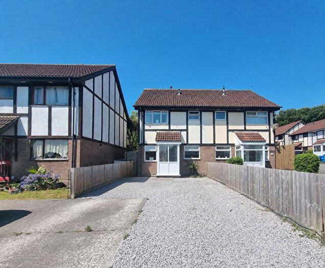 3 Bedroom Semi-Detached House For Sale In Lavender Court, Brackla, CF31