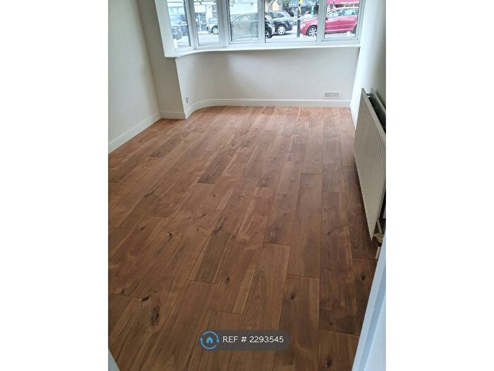 2 Bedroom Flat To Rent In Sudbury Hill, Sudbury Hill, UB6