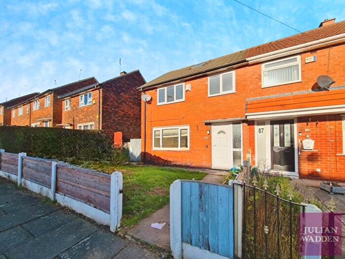 3 Bedroom Terraced House To Rent In Abbey Road, Middleton, Greater Manchester, M24