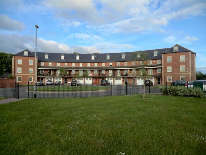2 Bedroom Flat To Rent In The Waterfront, Newark, NG24