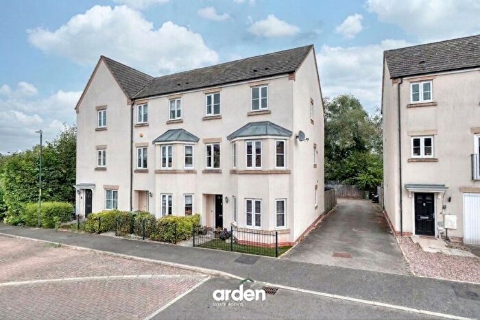 4 Bedroom Semi-Detached House For Sale In Dixon Close, Redditch, B97