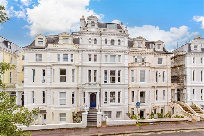 2 Bedroom Flat For Sale In Augusta Gardens, Folkestone, Kent, CT20