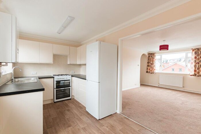 3 Bedroom Terraced House To Rent In Old Newtown Road, Newbury, RG14