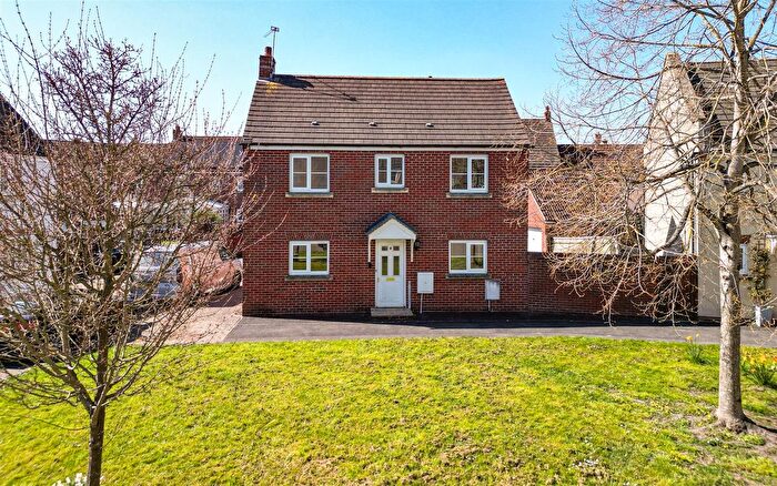 3 Bedroom Detached House For Sale In Wyvern Road, Bowerhill, Melksham, SN12