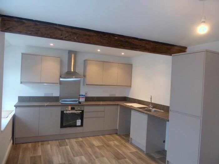 2 Bedroom Flat To Rent In Dew Street, Haverfordwest, SA61