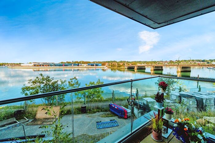 2 Bedroom Flat For Sale In Meridian Way, Southampton, SO14