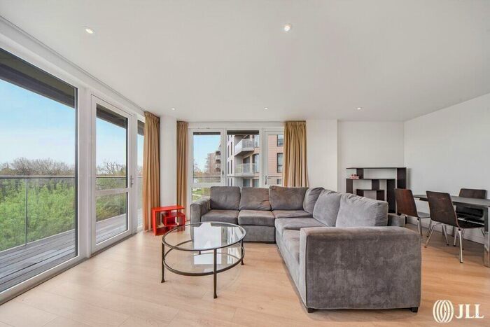 3 Bedroom Flat To Rent In Rivulet Apartments, London, N4