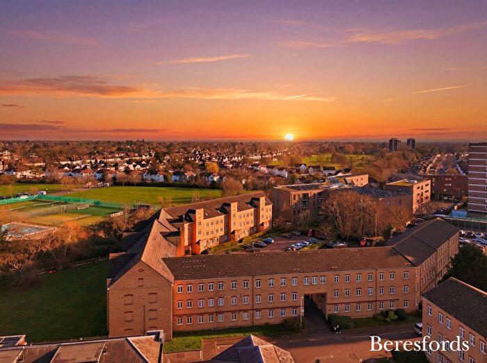 2 Bedroom Flat For Sale In Nyall Court, Kidman Close, RM2