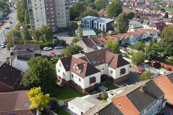 2 Bedroom Flat For Sale In Bethel Road, St. George, Bristol, BS5