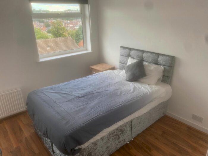 1 Bedroom Flat To Rent In Whiteways Grove, Pitsmoor, Sheffield, S4