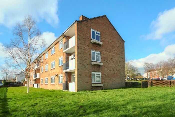 2 Bedroom Apartment To Rent In Grange Road, Littlemore, OX4