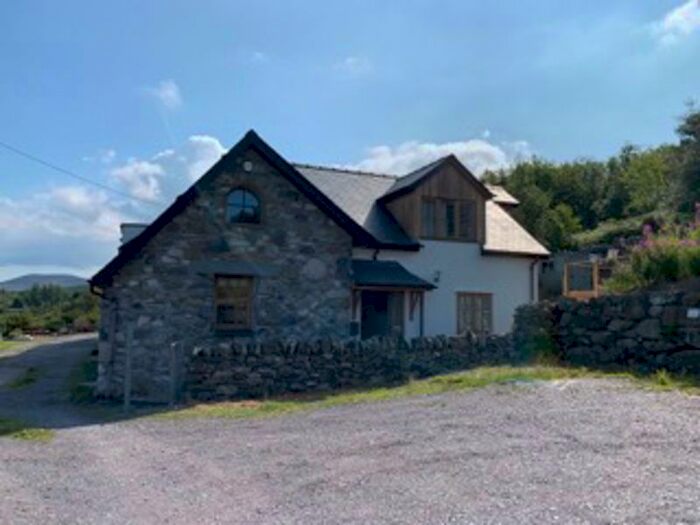 3 Bedroom Semi-Detached House For Sale In Ceunant, Caernarfon LL55