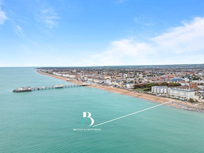 2 Bedroom Apartment For Sale In Marine Parade, Worthing, BN11