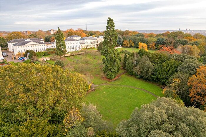 5 Bedroom Detached House For Sale In Henry Tate Mews, Streatham, SW16