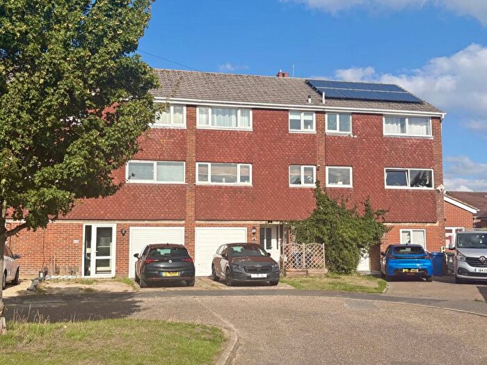 4 Bedroom Town House For Sale In Dereham Way, Branksome, Poole, BH12