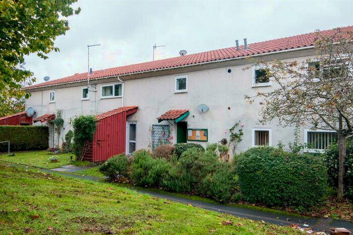 2 Bedroom Maisonette To Rent In Glovers Lane, Heelands, Milton Keynes, MK13