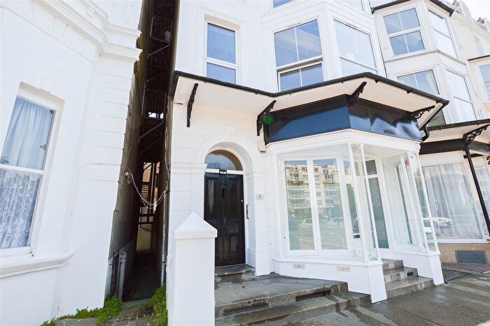 2 Bedroom Flat To Rent In Compton Street, Eastbourne, BN21