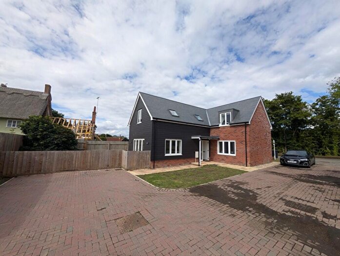 3 Bedroom Detached House To Rent In Swan Road, IP13