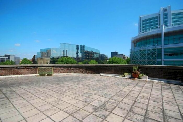 Studio To Rent In Euston Road, London, NW1