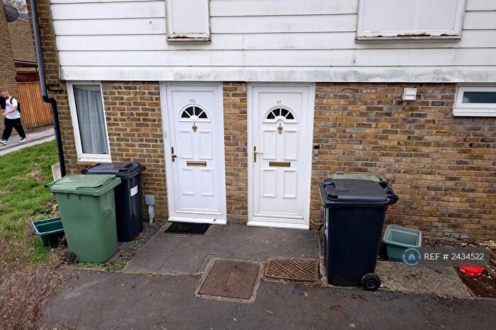 1 Bedroom Maisonette To Rent In Cairngorm Close, Basingstoke, RG22