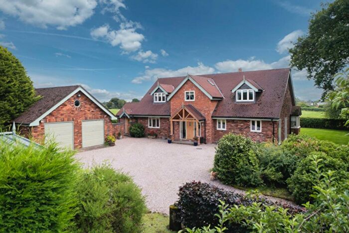 4 Bedroom Detached House For Sale In Long Lane, Radmore Green, Spurstow, CW6