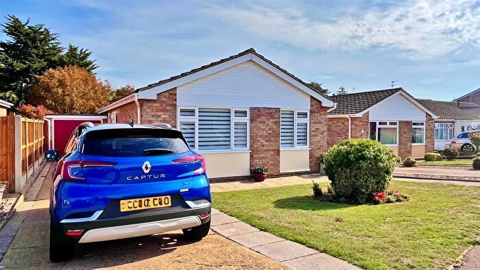 3 Bedroom Detached Bungalow For Sale In Gouldings Avenue, Walton On The Naze, CO14
