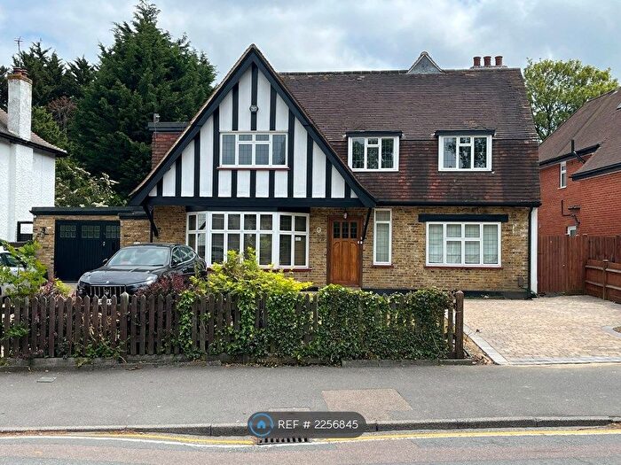 4 Bedroom Detached House To Rent In Lovibonds Avenue, Kent, BR6