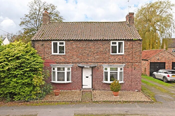 3 Bedroom Detached House For Sale In Rose Garth, Main Street, East Cottingwith, York, YO42