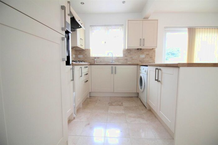 3 Bedroom Semi-Detached House To Rent In Park Lane, Hayes, UB4