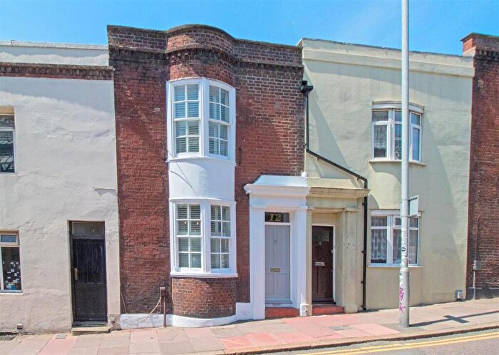 2 Bedroom Terraced House To Rent In Terminus Road, Brighton, BN1