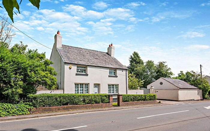 4 Bedroom Detached House For Sale In Northwich Road, Higher Whitley, Warrington, Cheshire, WA4