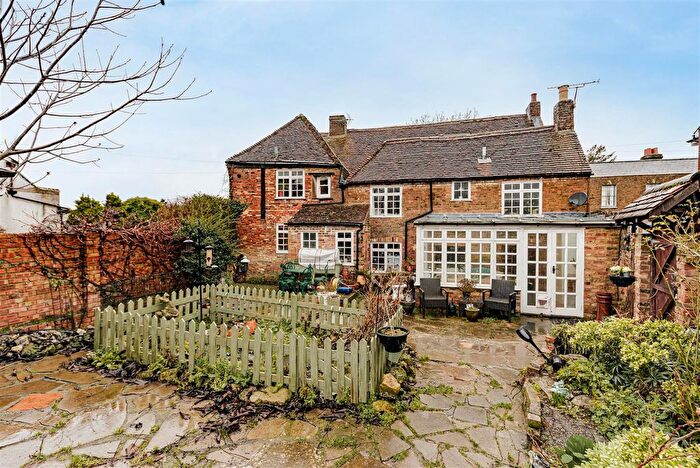 5 Bedroom Cottage For Sale In High Street, Minster, Ramsgate, CT12