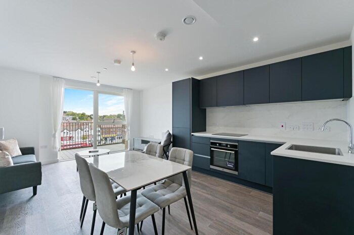 1 Bedroom Flat To Rent In Hendon Waterside, London, NW9