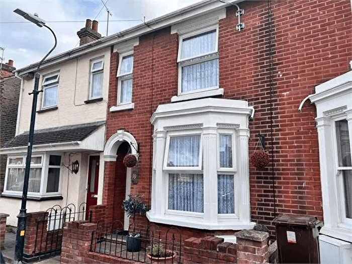 3 Bedroom Terraced House For Sale In Canterbury Road, Colchester, CO2