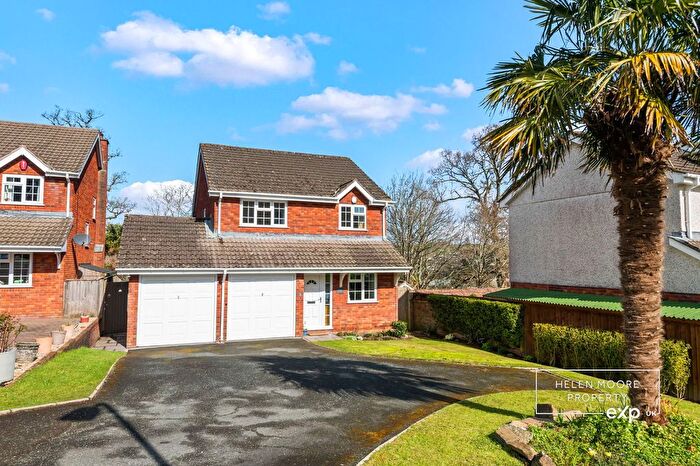 4 Bedroom Detached House For Sale In Morley Close, Plympton, Devon, PL7