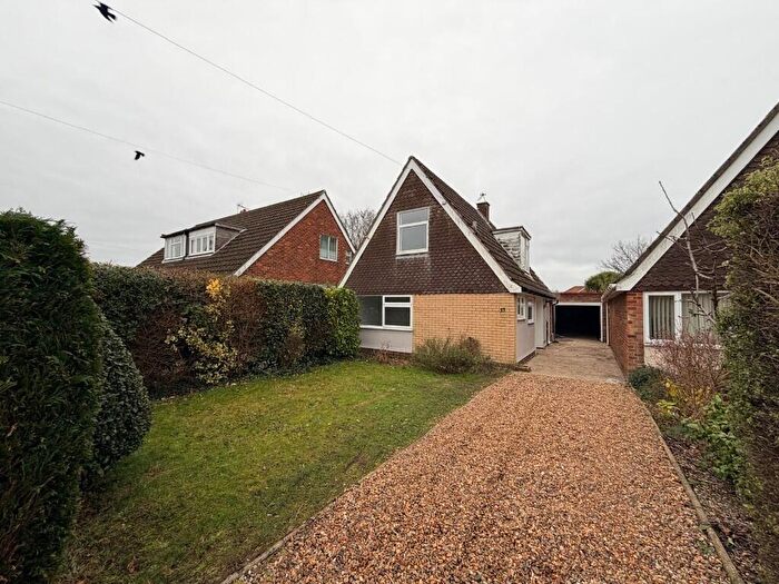 3 Bedroom Chalet To Rent In Firs Road, Hellesdon, NR6