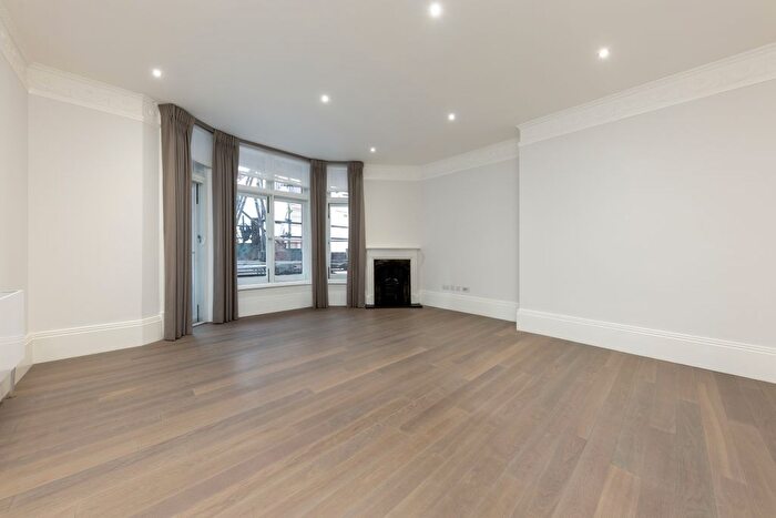 2 Bedroom Flat To Rent In Hans Road, London, SW3