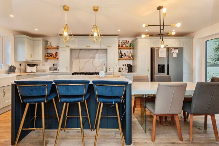 5 Bedroom Detached House For Sale In The Causeway, Coalpit Heath, Bristol, BS36